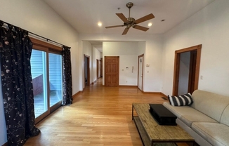 3 beds, 1 bath, 1,200 sqft, $2,900, Unit 1