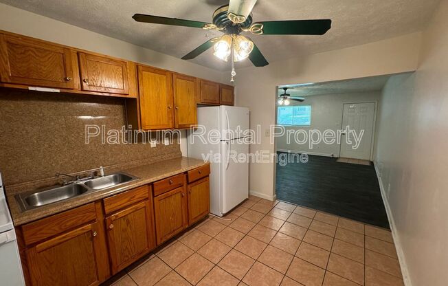 541 SPRINGWOOD DR
