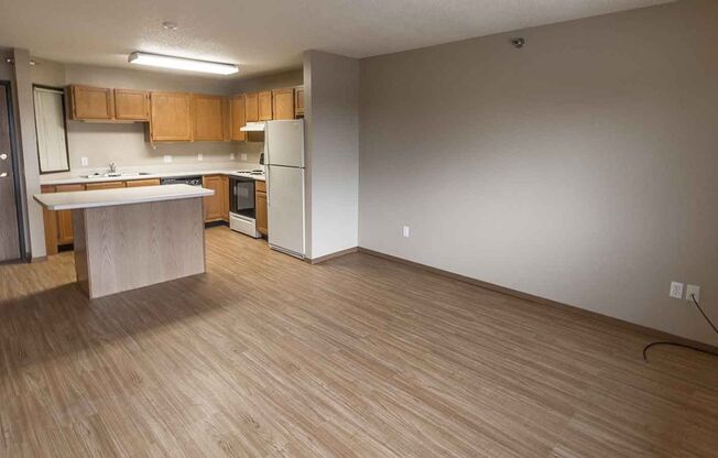 1 bed, 1 bath, 600 sqft, $775, Unit 312