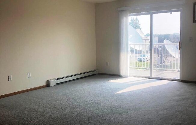 2 beds, 1 bath, 1,000 sqft, $925, Unit 212