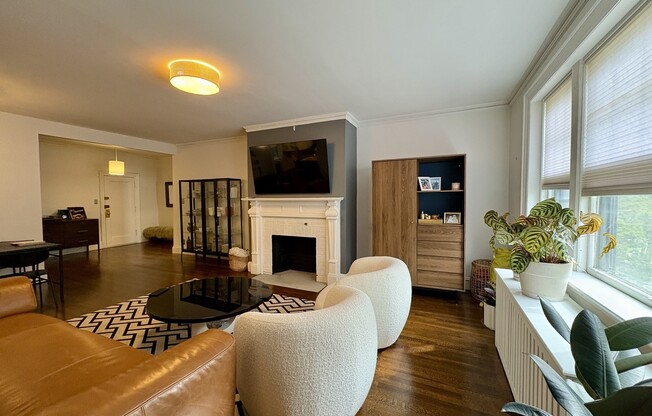 6 LANARK RD