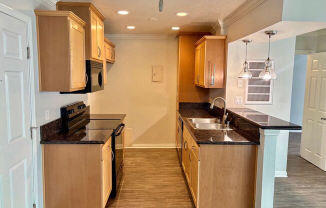 1 bed, 1 bath, 736 sqft, $2,195, Unit C018