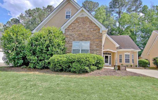 Spacious 4 Bedroom in Beautiful Peachtree City!