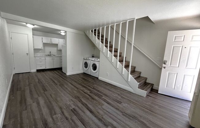 1 bed, 1 bath, 850 sqft, $1,440, Unit 3430-48