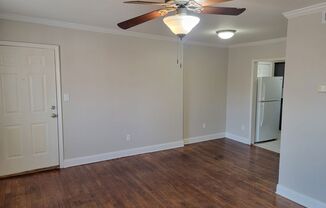 2 beds, 1 bath, $1,360