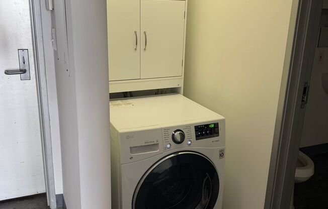 1 bed, 2 baths, 2,063 sqft, $5,499, Unit 108