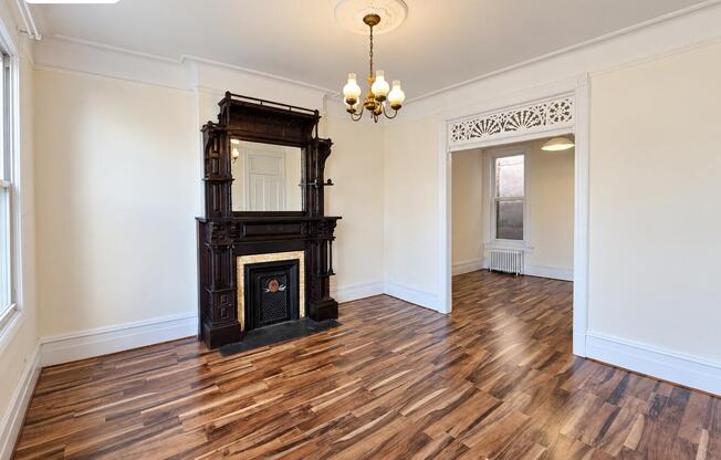 3 beds, 2 baths, $4,500, Unit 2