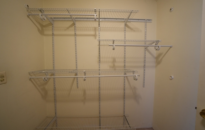 3 beds, 2 baths, 1,156 sqft, $3,800, Unit 41A