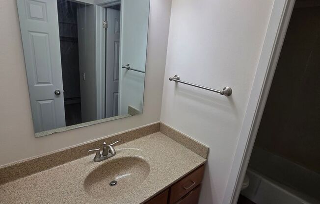 2 beds, 2 baths, 1,050 sqft, $1,395, Unit 13 - 202