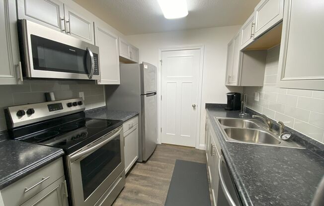 1 bed, 1 bath, 610 sqft, $1,212, Unit 2450-01