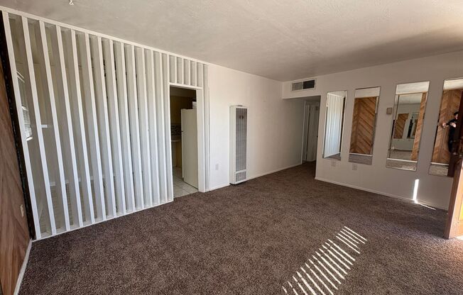 3 beds, 1 bath, $1,300