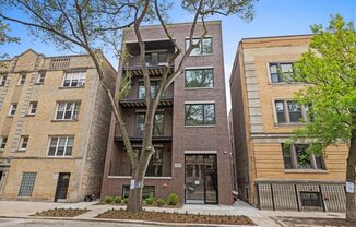 904 W Dakin Unit 402