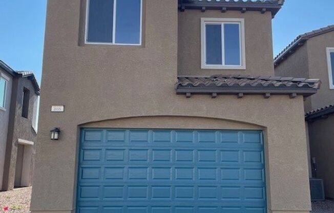 808 Royal Beekman St ! 3 Bed / 2 1/2 Bath !