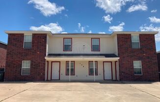 2 beds, 2.5 baths, $1,095, Unit 138 Ryan Unit B