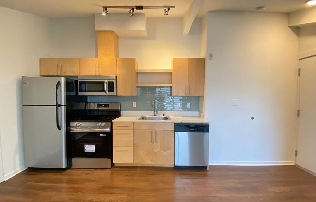 1 bed, 1 bath, 415 sqft, $2,195, Unit 5503-A