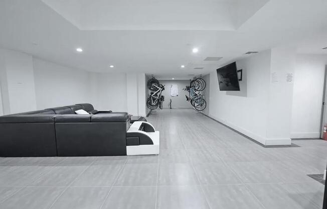 2 beds, 1 bath, 1,000 sqft, $3,895, Unit 206