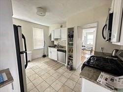 3 beds, 1 bath, 1,087 sqft, $3,300, Unit 3