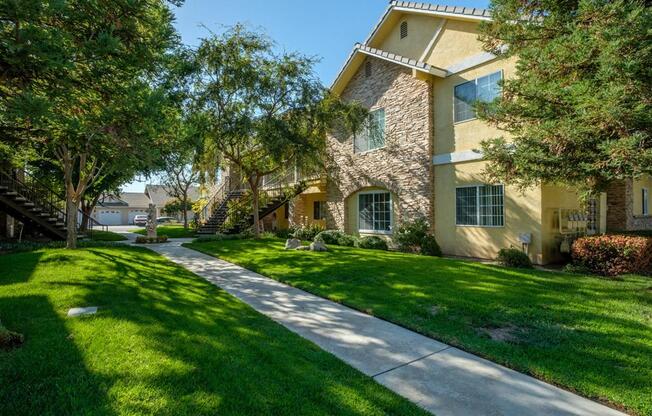 Green Space Walking Trails at Dartmouth Tower at Shaw, Clovis, California