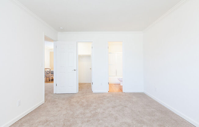 Carpeted Living Area at The Monterey, San Jose, 95117