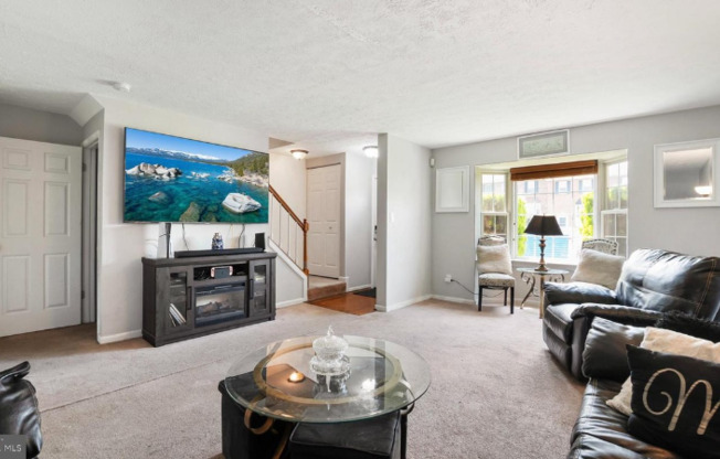 11 POWDERVIEW CT