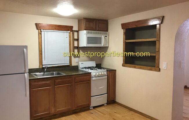 Aztec Blvd. NE 316