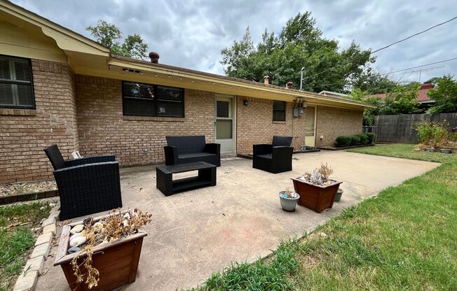 3 beds, 2 baths, $1,900