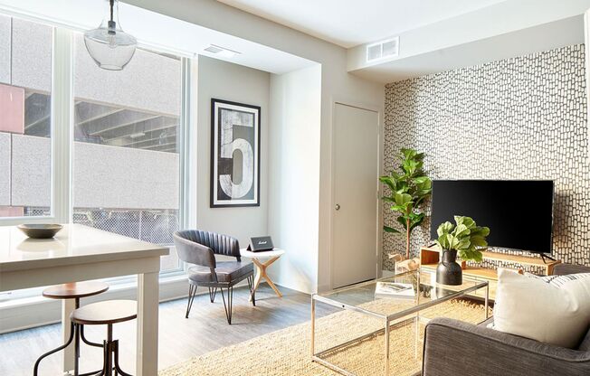 Luna Apartments