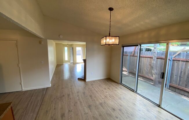 2 beds, 1 bath, 900 sqft, $1,795, Unit 5334