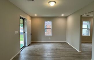 3 beds, 1 bath, $999