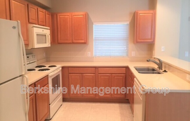 4930 CACTUS NEEDLE LN