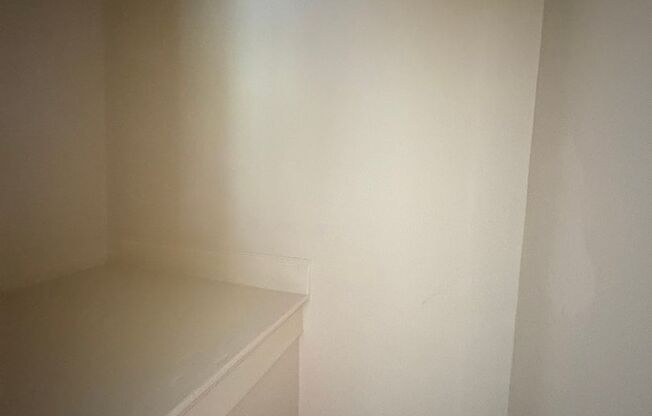 2 beds, 1 bath, $1,150, Unit 2764B
