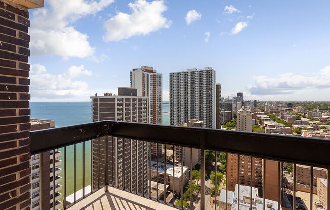 3 beds, 1.5 baths, 1,001 sqft, $3,400, Unit 28K