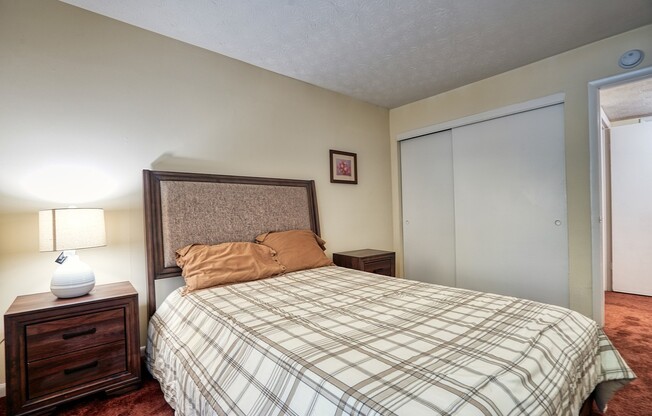 2 beds, 1 bath, 880 sqft, $1,188