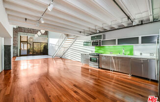 1850 INDUSTRIAL ST
