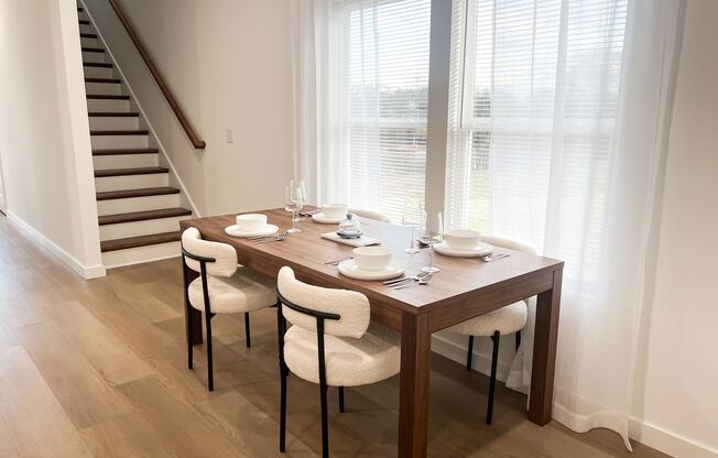 3 beds, 2.5 baths, 1,460 sqft, $1,595, Unit 326 Hummingbird Lane