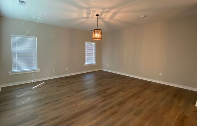 New Construction Home for Rent in Jasper, AL!!!  Sign a 13 month lease by 4/30/24 to receive ONE MONTH free!