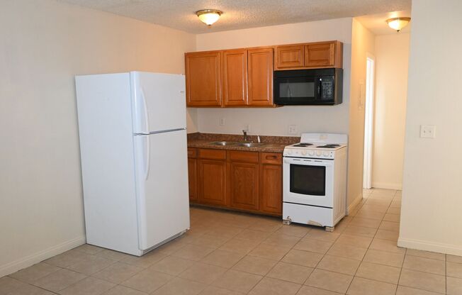 1 Bed Apartment - 3021  E Carey Ave - NO PETS