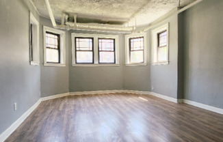 8004 S EBERHART