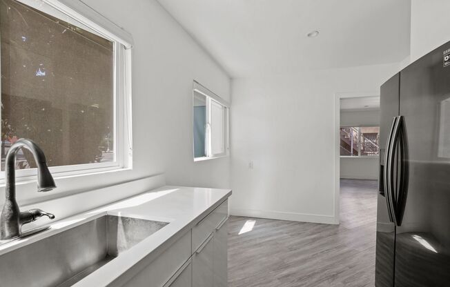 1486 Silver Lake Boulevard Apartments