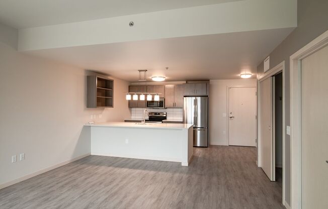 1 bed, 1 bath, 737 sqft, $1,895, Unit 1014