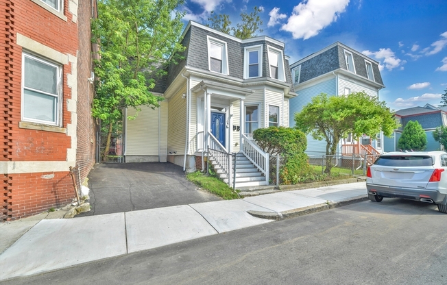 6 WELD AVE