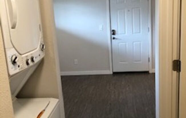 1 bed, 1 bath, 324 sqft, $1,395, Unit 2-A