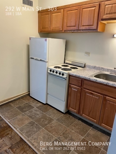 292 W Main St