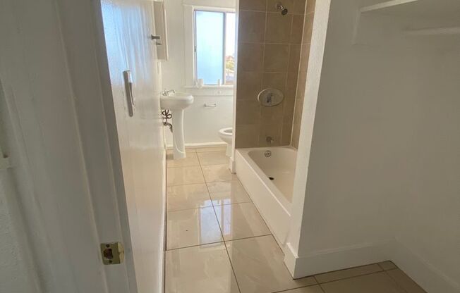 1628 West 12th Street, LLC