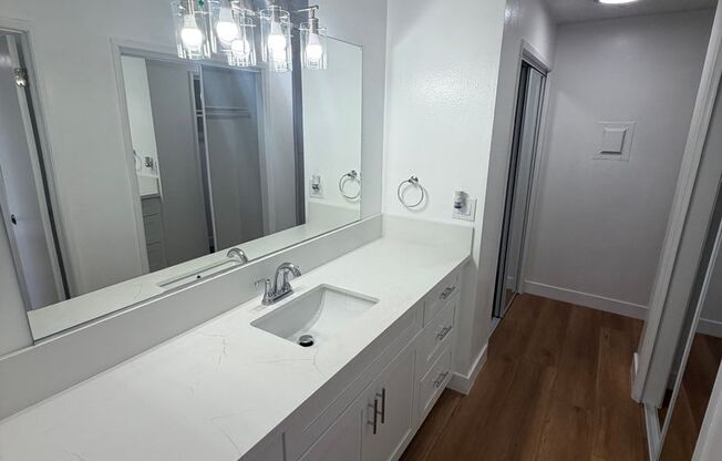 1 bed, 1 bath, 730 sqft, $1,565, Unit 14030 214
