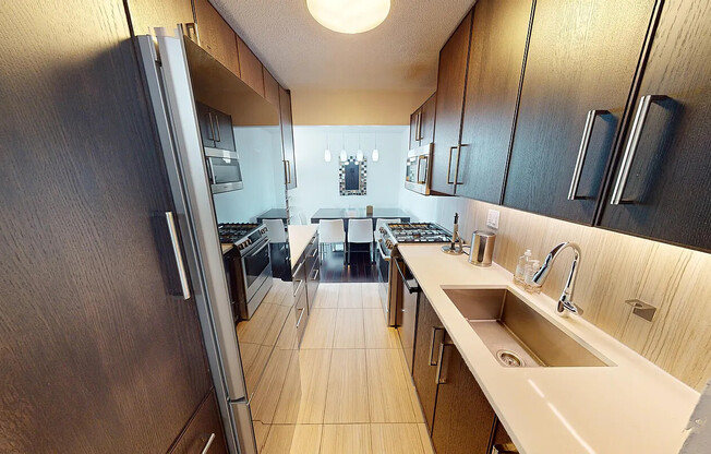 1 bed, 1 bath, 833 sqft, $4,900, Unit 36J