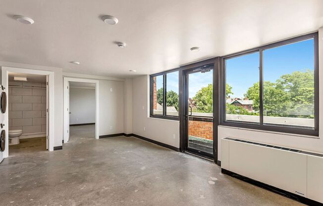 2 beds, 2 baths, 807 sqft, $1,550, Unit 703