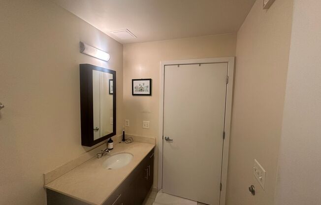 1 bed, 1 bath, $2,650, Unit Apt 206