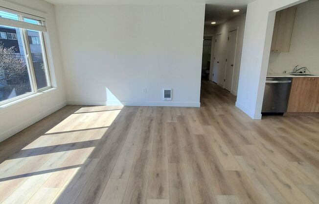 2 beds, 1 bath, 867 sqft, $2,995, Unit 102