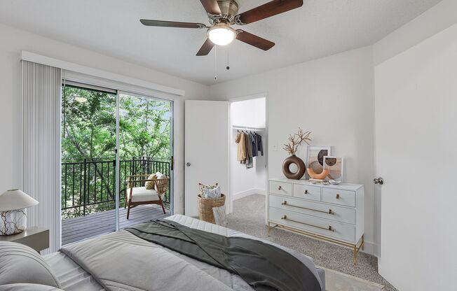 2 beds, 1 bath, 950 sqft, $1,600, Unit 50